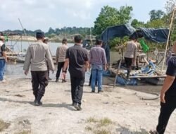 Polsek Riau Silip Bersama Tim Gabungan Tertibkan Tambang Timah Ilegal di Pinggir Jalan Desa Mapur